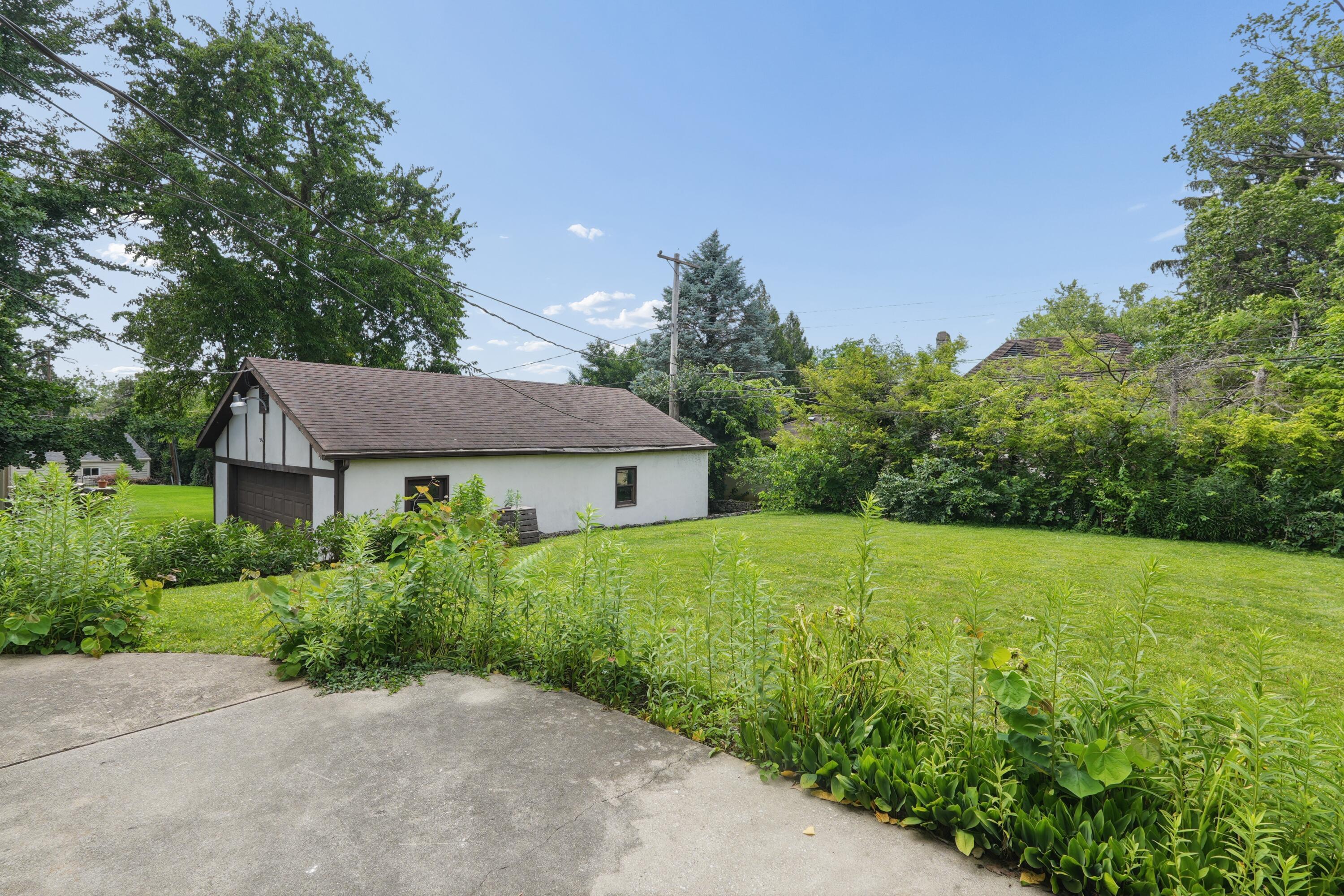 2050 Upper Chelsea Road Columbus, OH 43221 - Photo 50 of 62