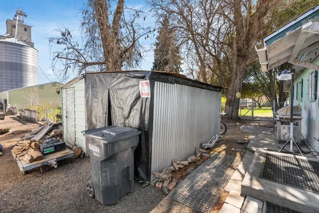 $115,000 | 110 East Weston Street, Kahlotus, WA 99335