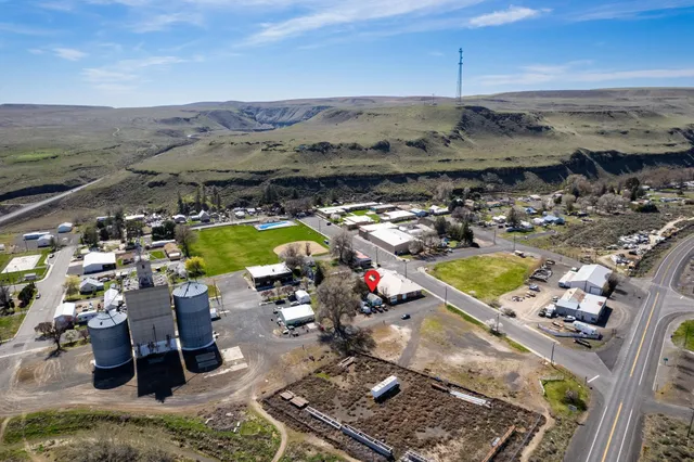 $115,000 | 110 East Weston Street, Kahlotus, WA 99335