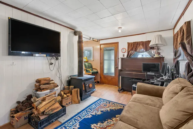 $115,000 | 110 East Weston Street, Kahlotus, WA 99335