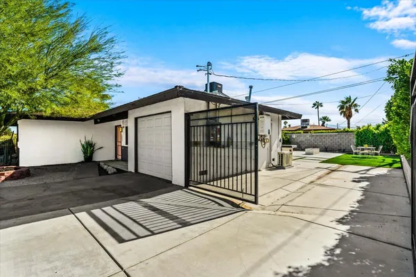 $595,000 | 359 West Bon Air Drive, Palm Springs, CA 92262