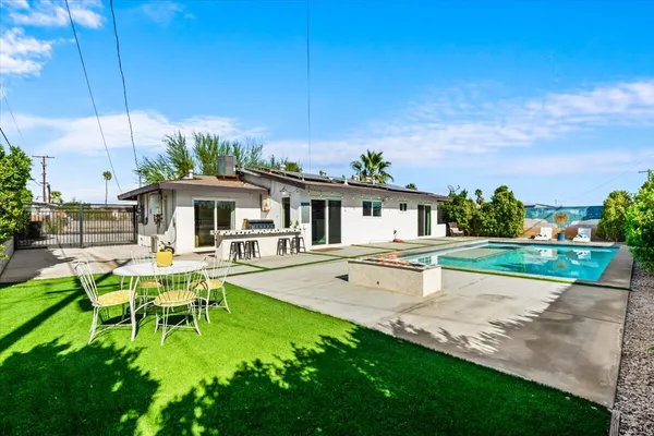 $595,000 | 359 West Bon Air Drive, Palm Springs, CA 92262