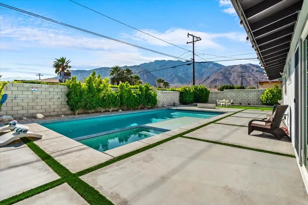 $595,000 | 359 West Bon Air Drive, Palm Springs, CA 92262