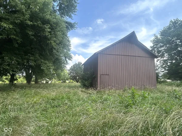 $59,900 | 2065 North County Road 175 East, North Vernon, IN 47265