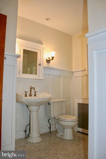 132 Cascade Road Springfield, PA 19064 - Photo 35 of 65 2nd Floor Bath