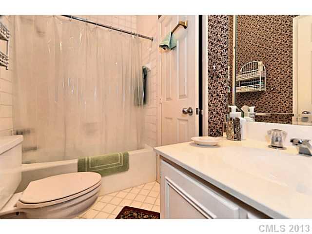 906 Cherokee Road, Unit C Charlotte, NC 28207 - Photo 16 of 16 Gallery Image 16