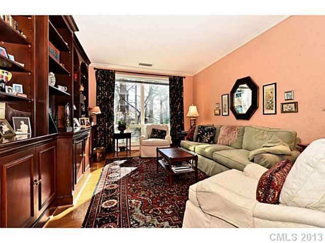 906 Cherokee Road, Unit C Charlotte, NC 28207 - Photo 4 of 16 Gallery Image 4