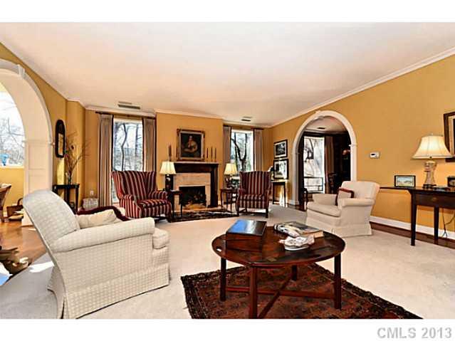 906 Cherokee Road, Unit C Charlotte, NC 28207 - Photo 6 of 16 Gallery Image 6