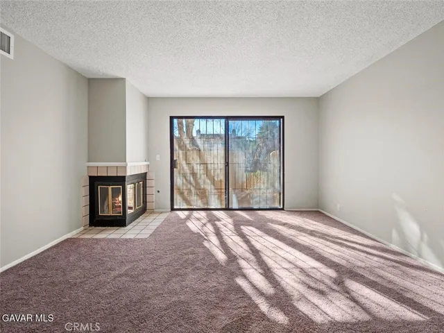 $289,999 | 425 West Avenue J5, Lancaster, CA 93534