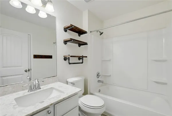 $1,925 | 261 New Bridge Drive, Kyle, TX 78640