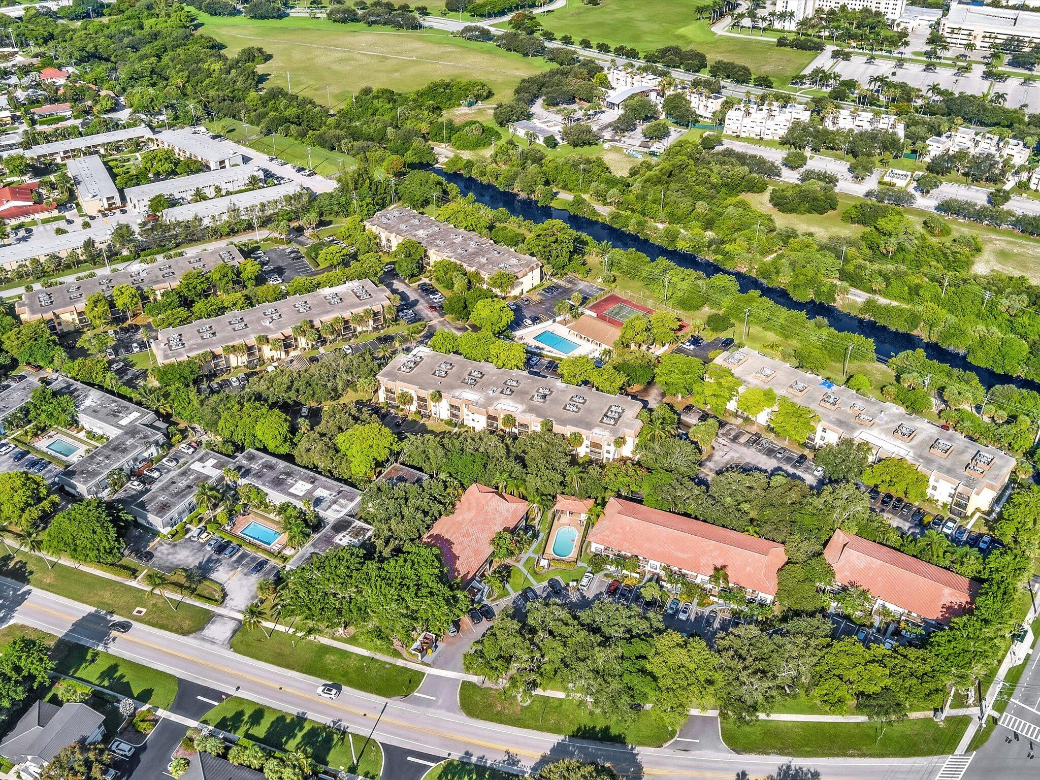 470 Northwest 20th Street, Unit 3020 Boca Raton, FL 33431 - Photo 41 of 43 El Rio Canal and Trail
