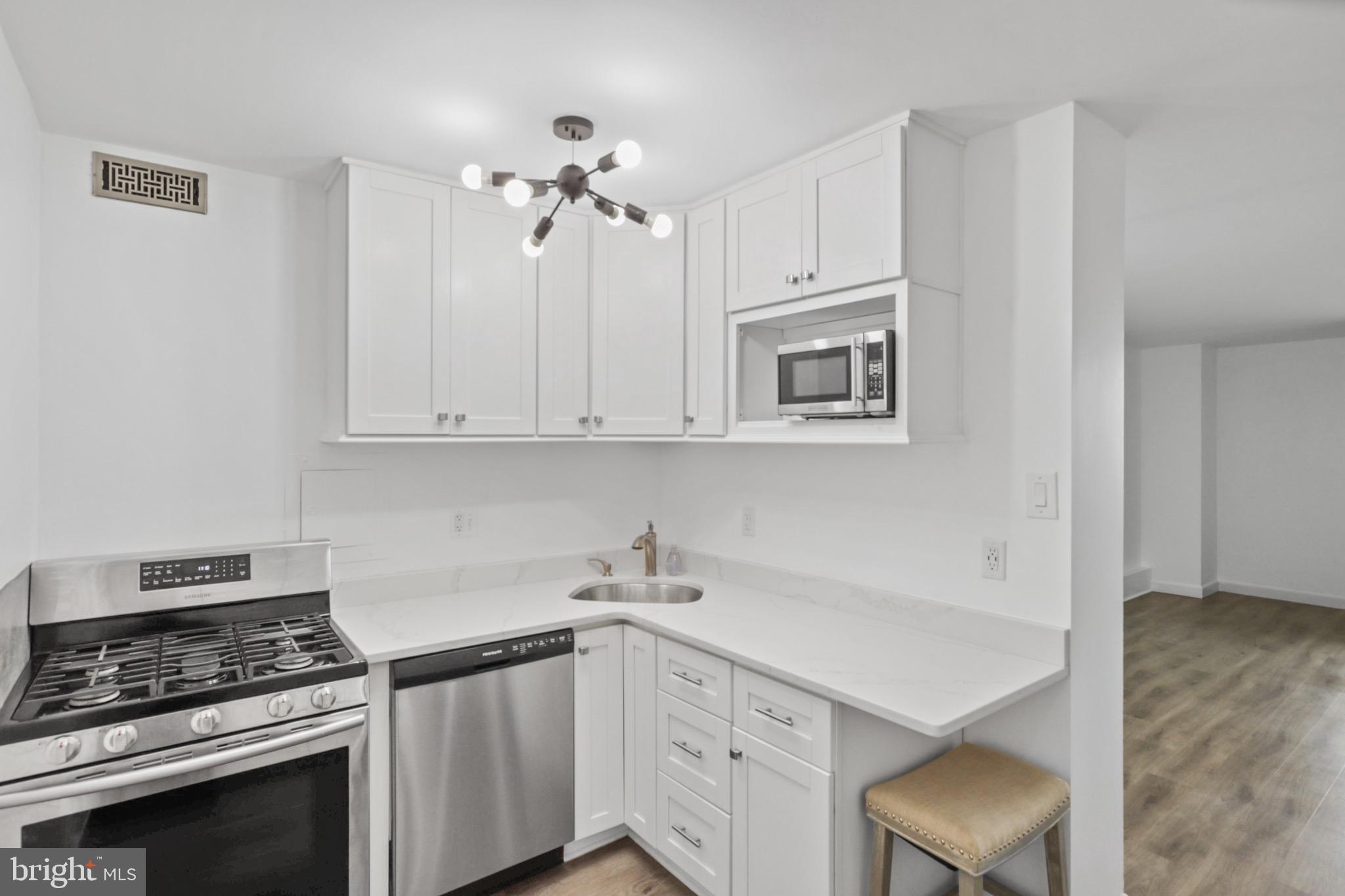 1250 4th Street Southwest, Unit W710 Washington, DC 20024 - Photo 5 of 20
