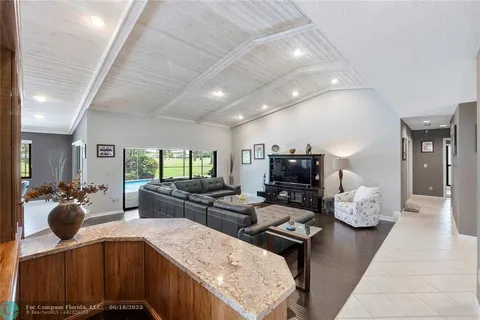 $675,900 | 8208 Northwest 80th Street, Tamarac, FL 33321