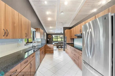 $675,900 | 8208 Northwest 80th Street, Tamarac, FL 33321