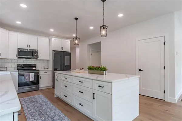 $849,900 | 956 North Barnstead Road, Barnstead, NH 03225