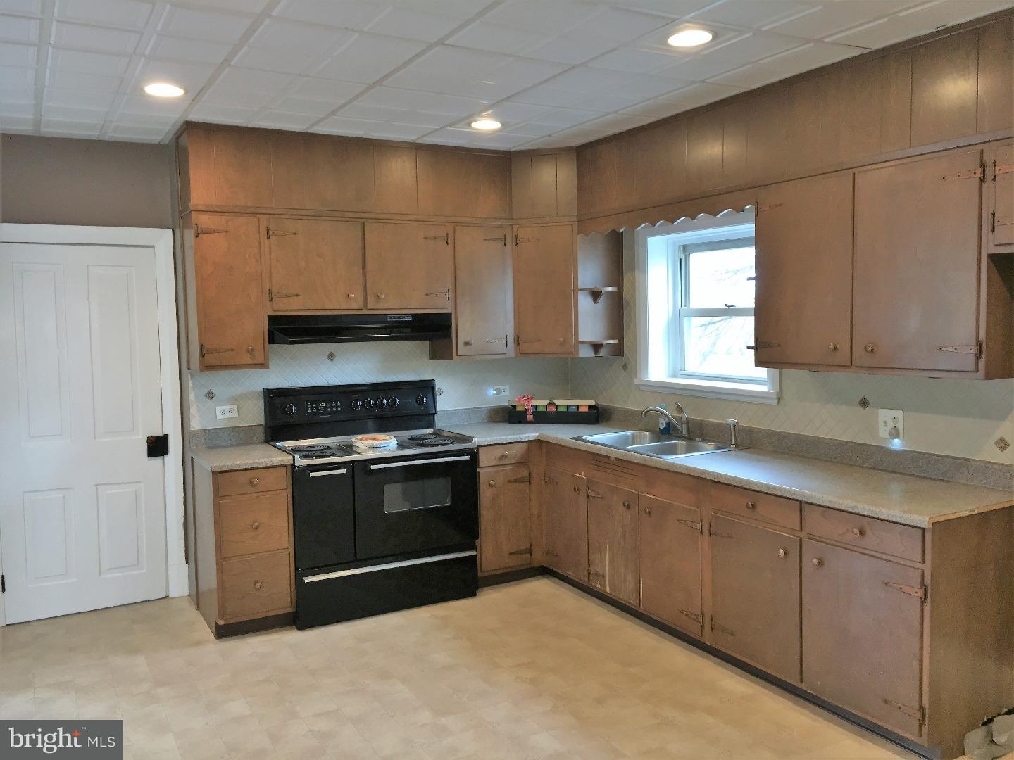 3012 Big Road Zieglerville, PA 19492 - Photo 10 of 23 Kitchen