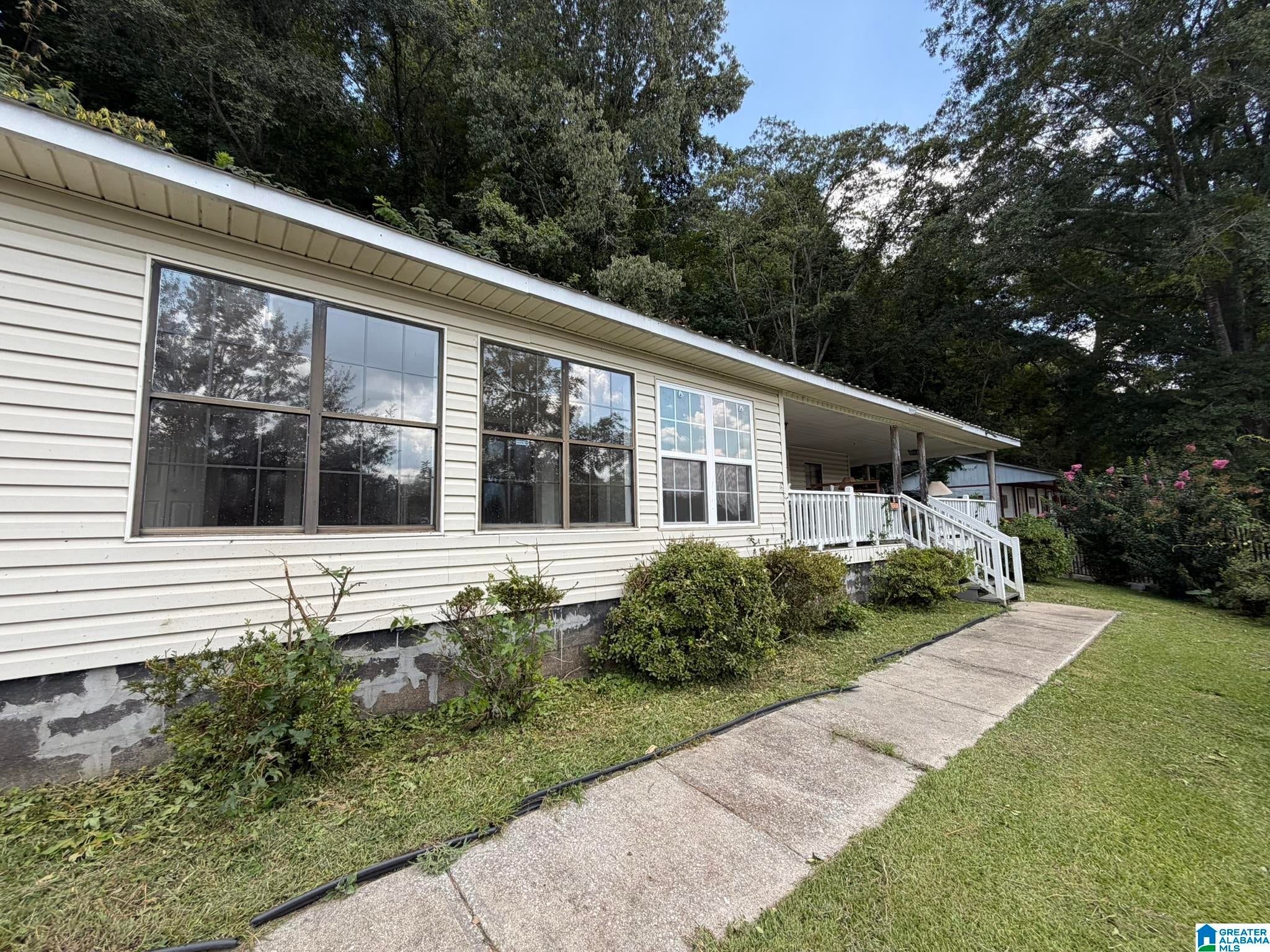 693 Cherokee Drive Ragland, AL 35131 - Photo 4 of 29 Gallery Image 4