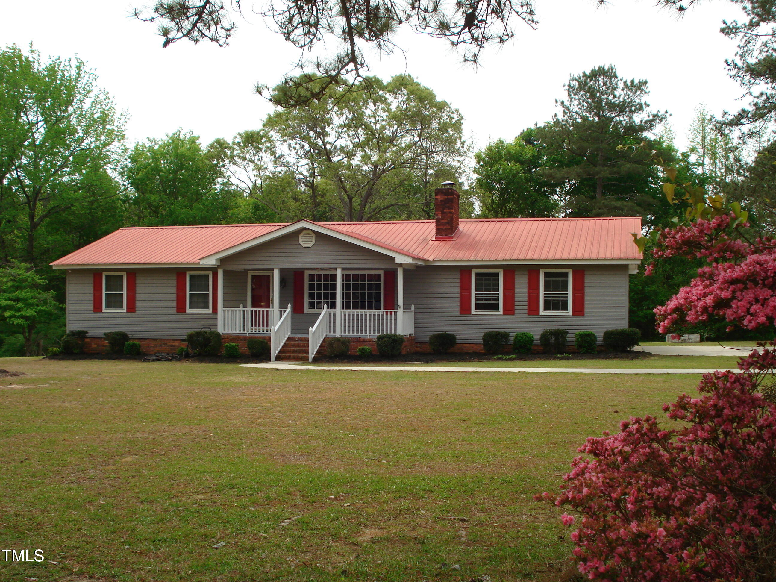 136 Scramble Road Erwin, NC 28339 - Photo 2 of 40 DSC08119