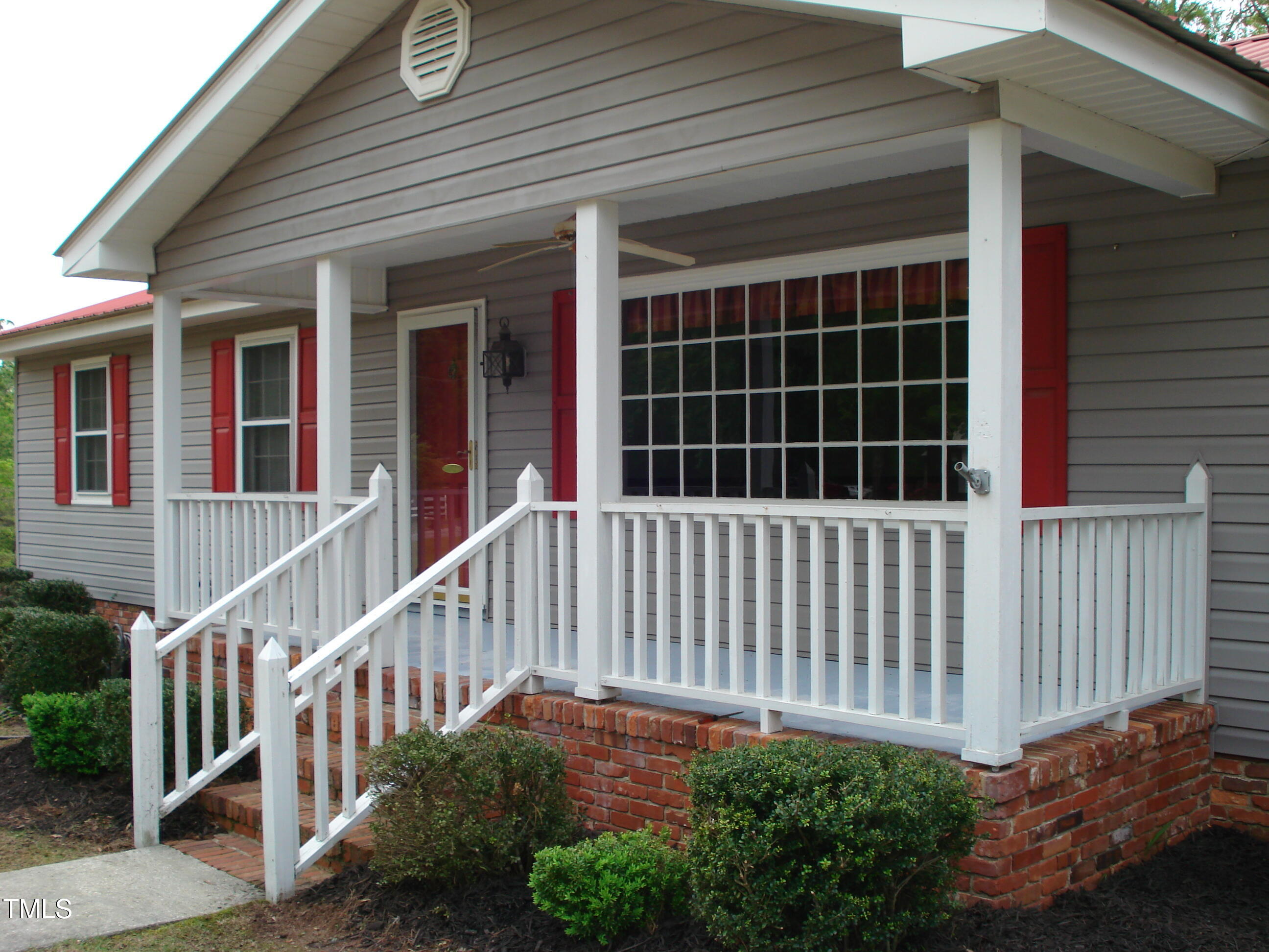 136 Scramble Road Erwin, NC 28339 - Photo 8 of 40 DSC08125