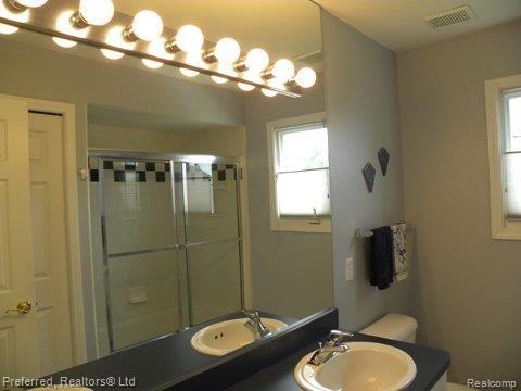 47870 Pavillon Road Canton, MI 48188 - Photo 14 of 16 Full bath