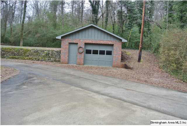 2714 Sweeney Hollow Road Birmingham, AL 35215 - Photo 4 of 32