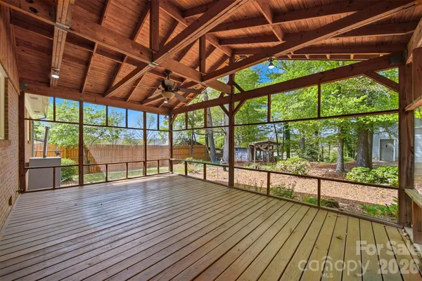 $279,900 | 2754 Fairwood Drive, Hudson, NC 28638