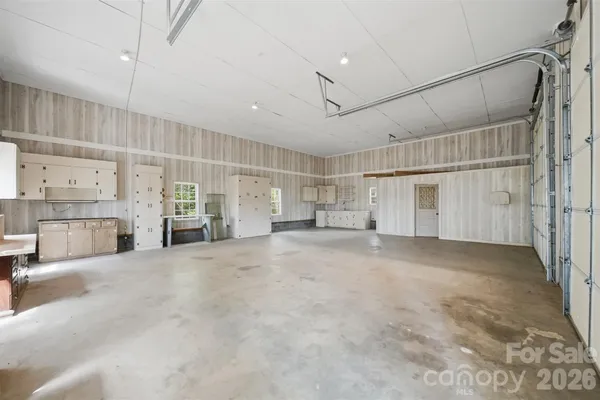 $279,900 | 2754 Fairwood Drive, Hudson, NC 28638