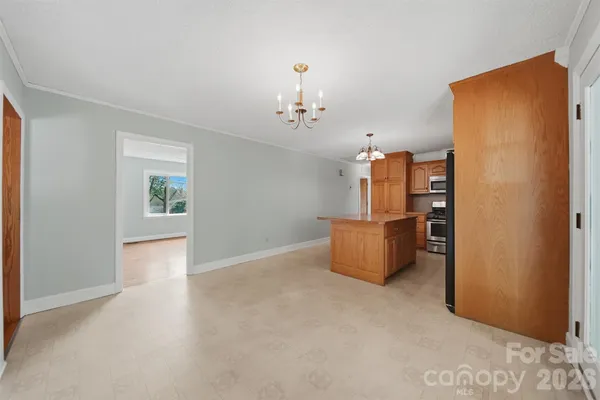 $279,900 | 2754 Fairwood Drive, Hudson, NC 28638