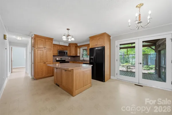 $279,900 | 2754 Fairwood Drive, Hudson, NC 28638