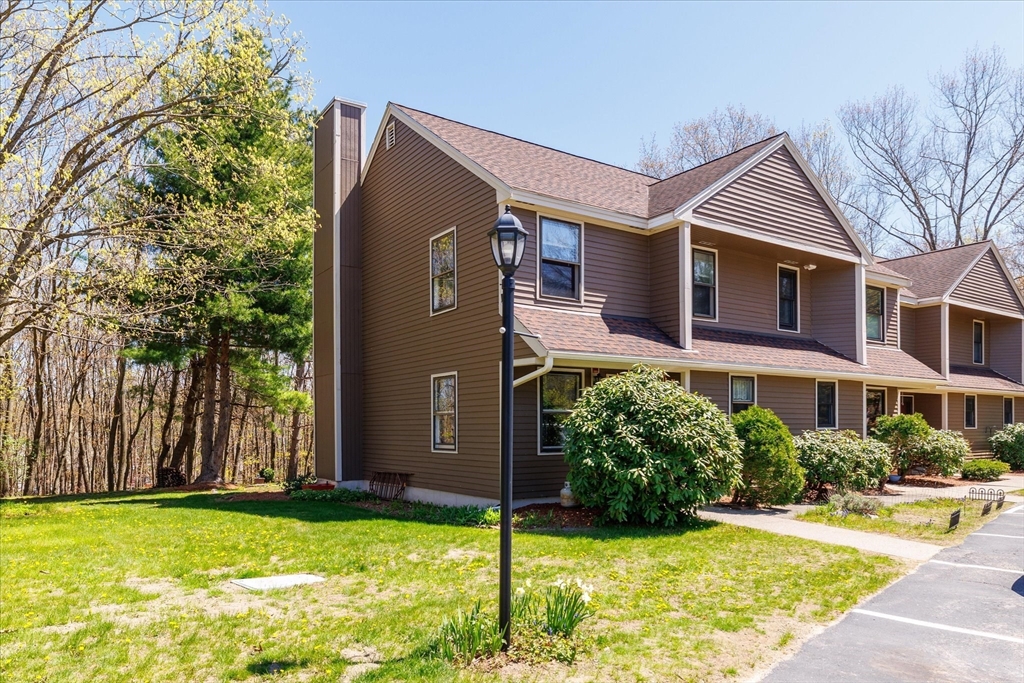 17 Drake Road, Unit 17 Fitchburg, MA 01420 - Photo 3 of 28
