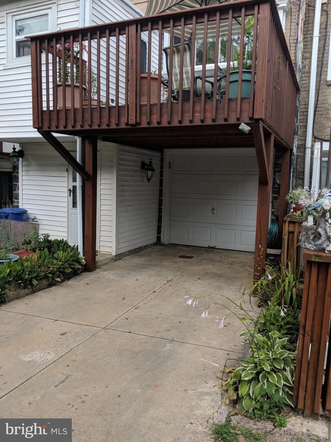 1002 Marlyn Road Philadelphia, PA 19151 - Photo 6 of 17