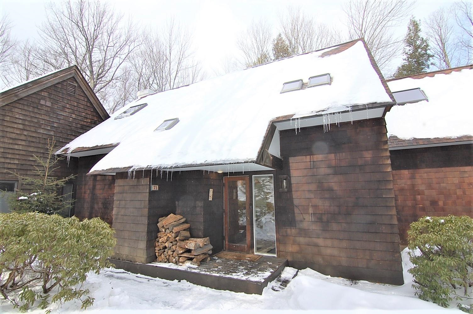 71 Fox Hollow Road, Unit 71 Winhall, VT 05340 - Photo 1 of 24