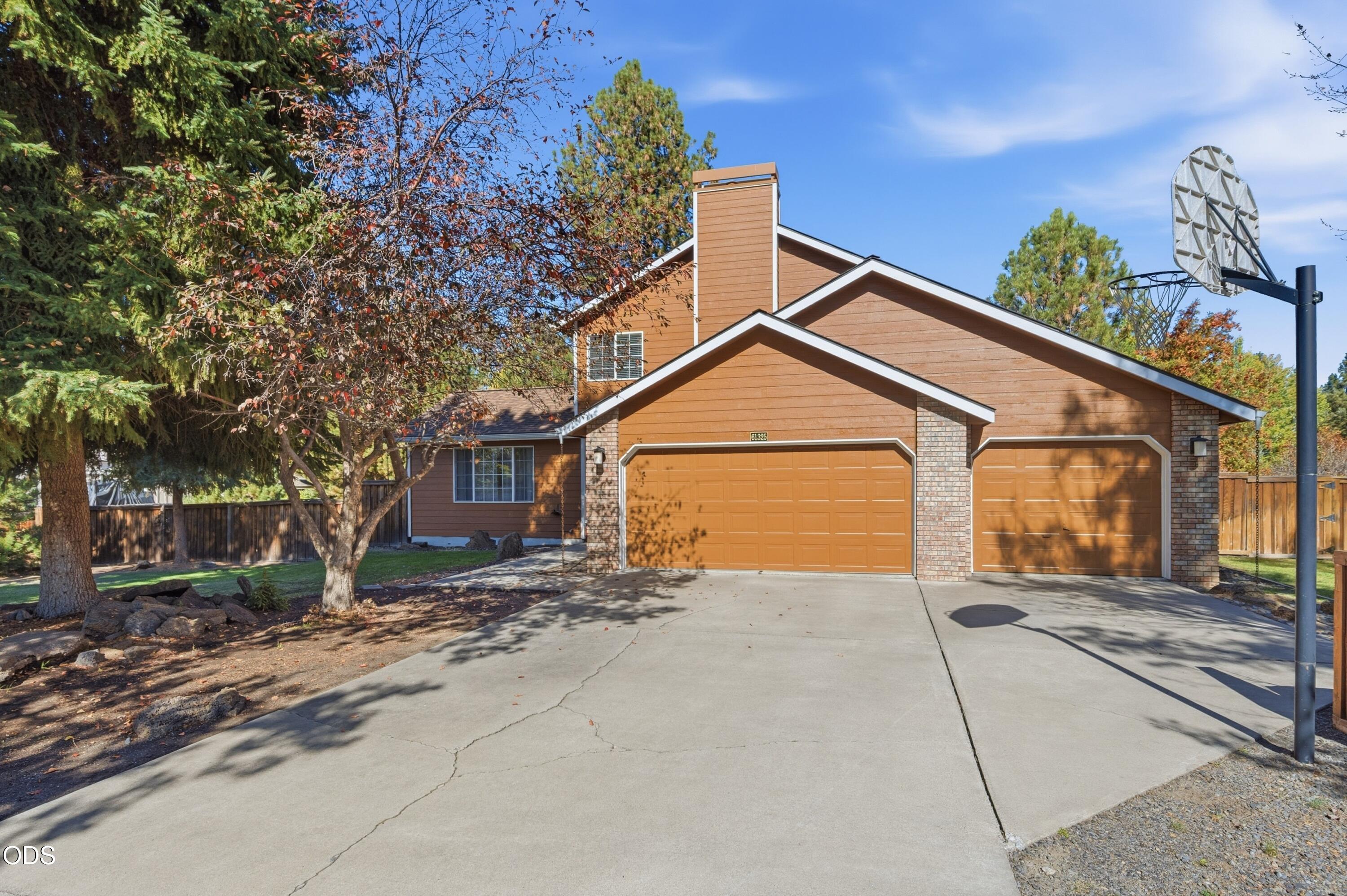 61325 Victory Loop Bend, OR 97702 - Photo 2 of 57 Gallery Image 2