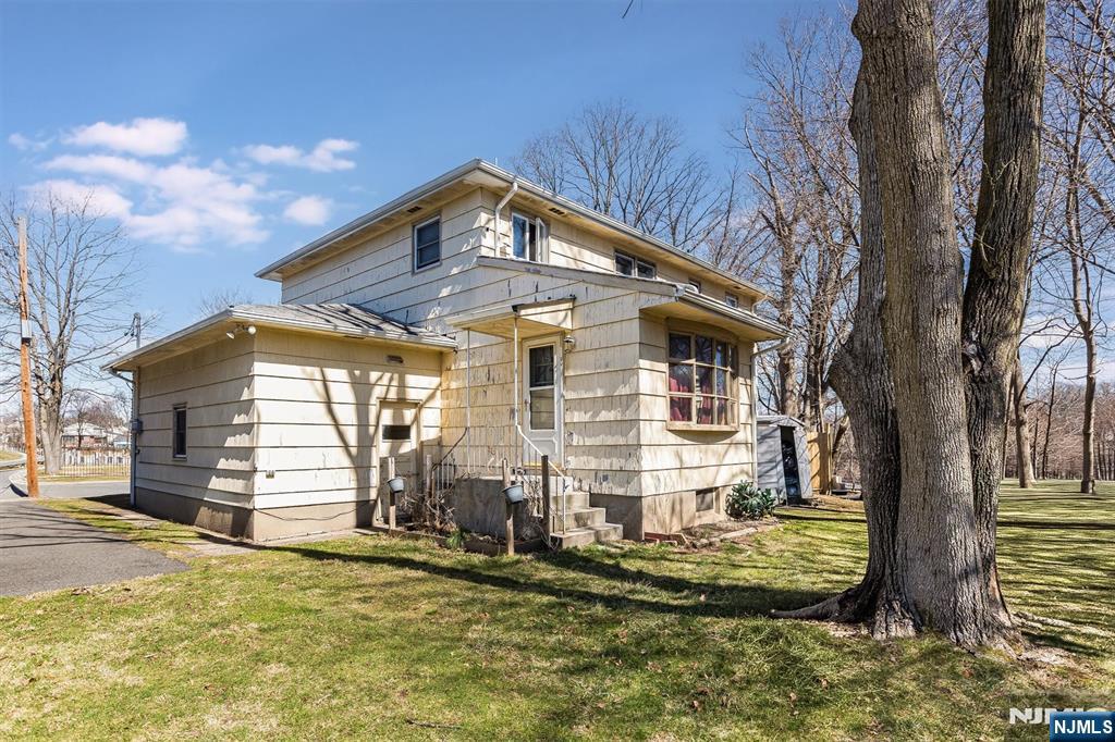 89 Division Street Bloomfield, NJ 07003 - Photo 5 of 6