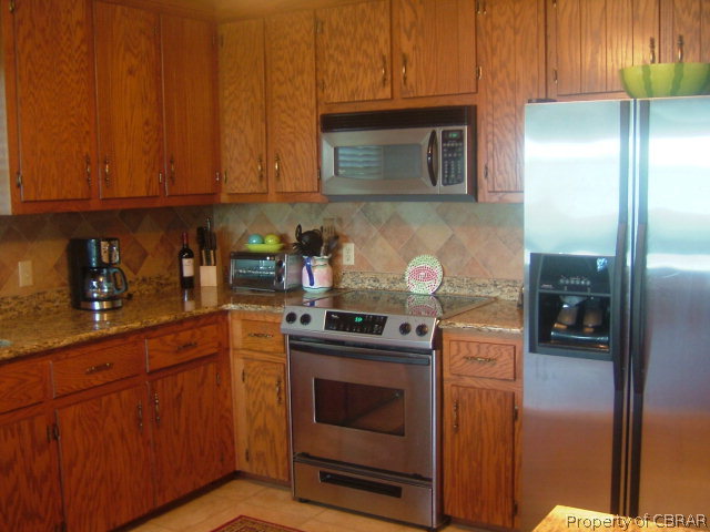 225 Warehouse Cove Road Cobbs Creek, VA 23035 - Photo 6 of 42
