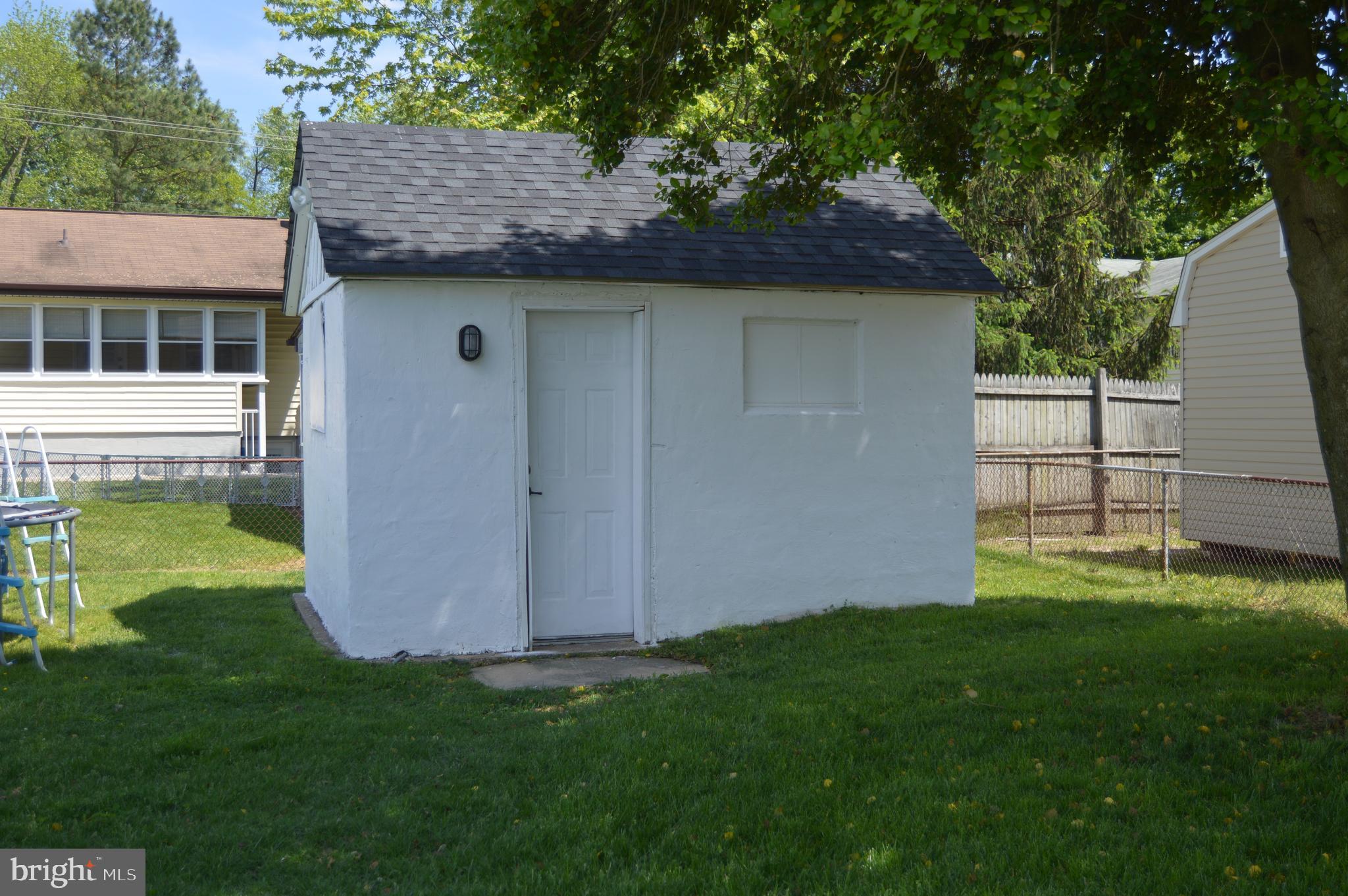 19 Melville Road Pasadena, MD 21122 - Photo 24 of 32 Nice Block Shed