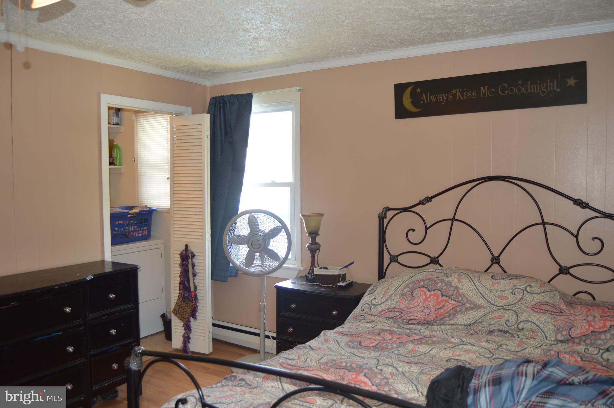 19 Melville Road Pasadena, MD 21122 - Photo 10 of 32 Master w/Laundry room