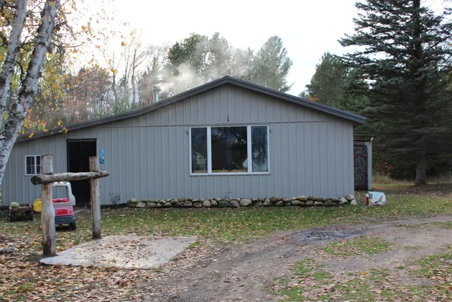 $150,000 | 15527 9 Mile Road, Kaleva, MI 49645