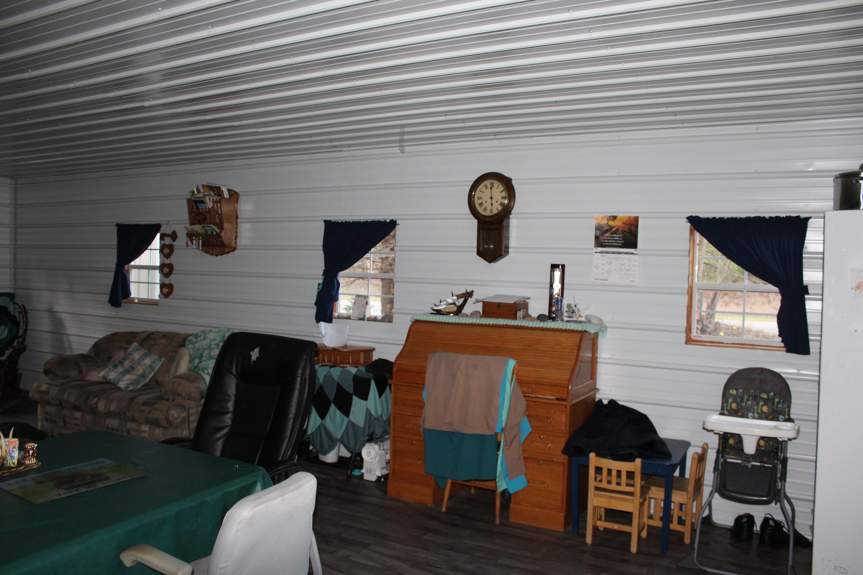 15527 9 Mile Road Kaleva, MI 49645 - Photo 10 of 31 Living area