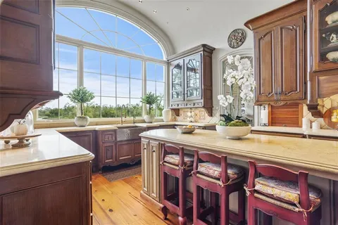 $2,895,000 | 4274 Bayou Bay Drive, Lake Charles, LA 70605