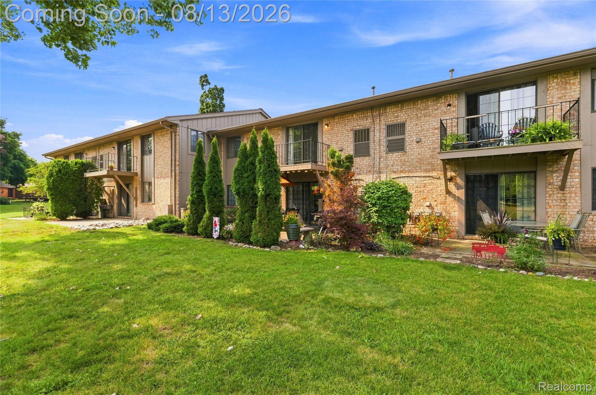 1855 Meadow Dale Court, Unit 18 Rochester, MI 48309 - Photo 27 of 37 19.jpg
