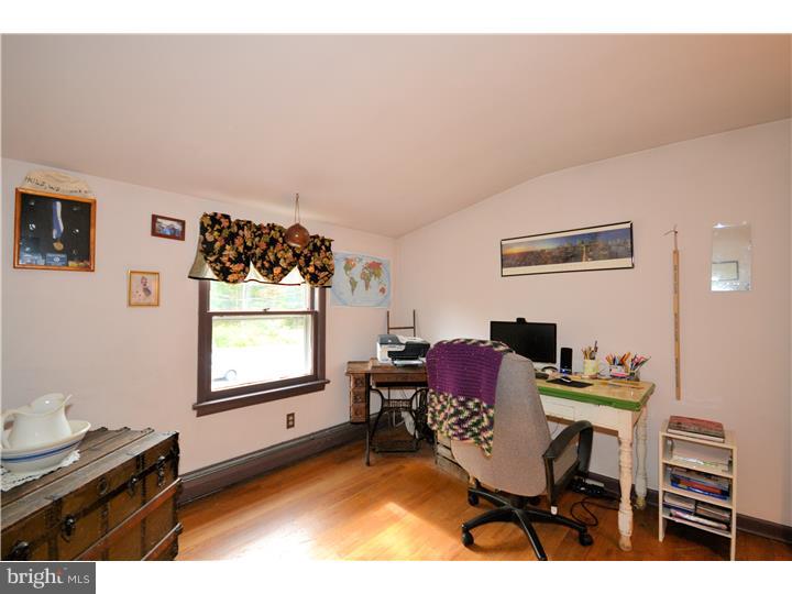 106 Park Road Ambler, PA 19002 - Photo 13 of 25 Bedroom 3