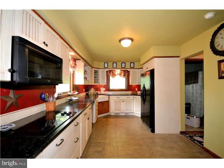 106 Park Road Ambler, PA 19002 - Photo 3 of 25 Kitchen
