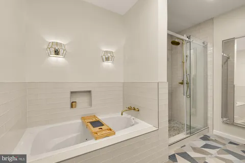 $1,600,000 | 4401 Colorado Avenue Northwest, Washington, DC 20011