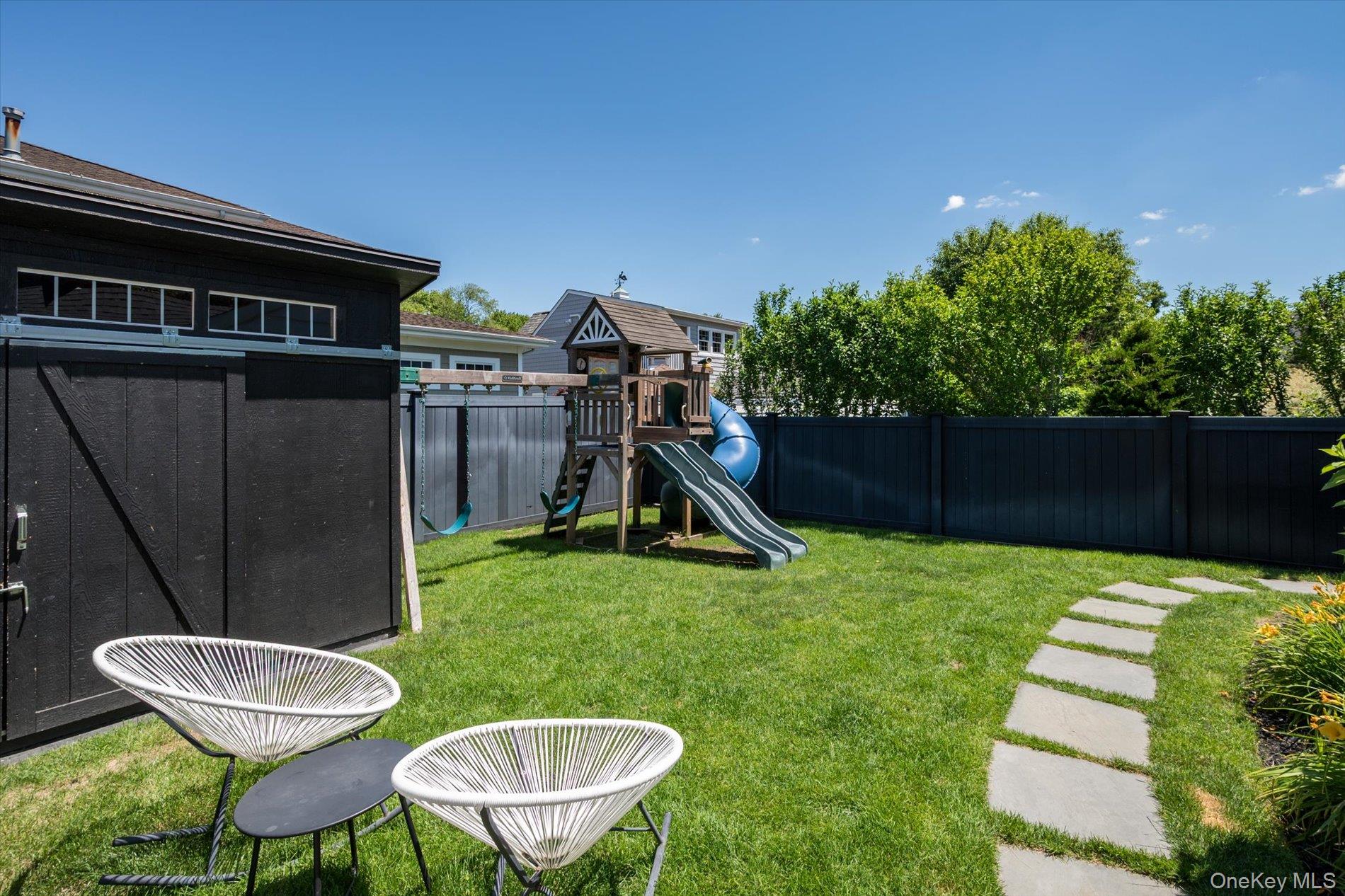131 Fairview Road Massapequa, NY 11758 - Photo 15 of 50