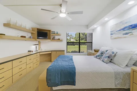 $225,000 | 5121 Oakhill Lane, Unit 412, Delray Beach, FL 33484
