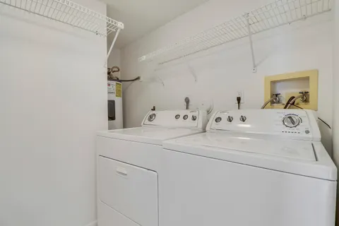 $225,000 | 5121 Oakhill Lane, Unit 412, Delray Beach, FL 33484