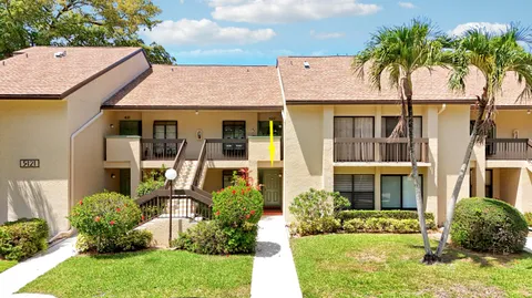 $225,000 | 5121 Oakhill Lane, Unit 412, Delray Beach, FL 33484