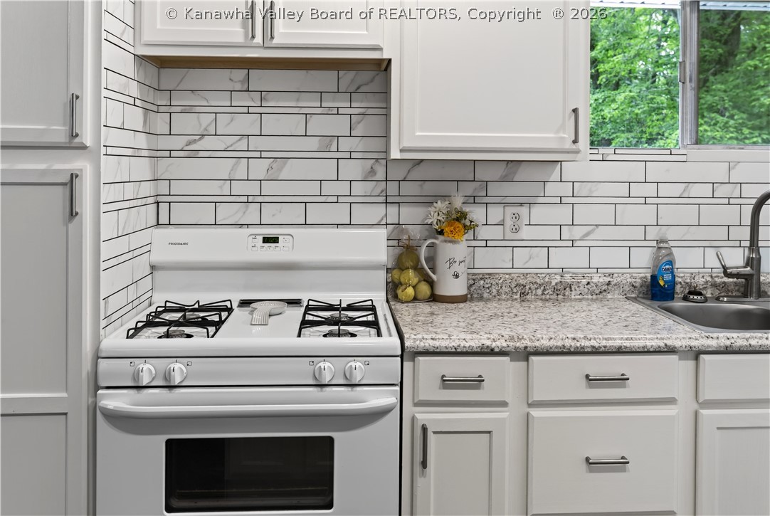 955 Dudden Fork Road Kenna, WV 25248 - Photo 14 of 49 Gallery Image 14