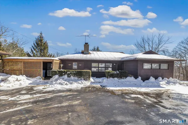 $649,900 | 61 Soundview Avenue, Shelton, CT 06484